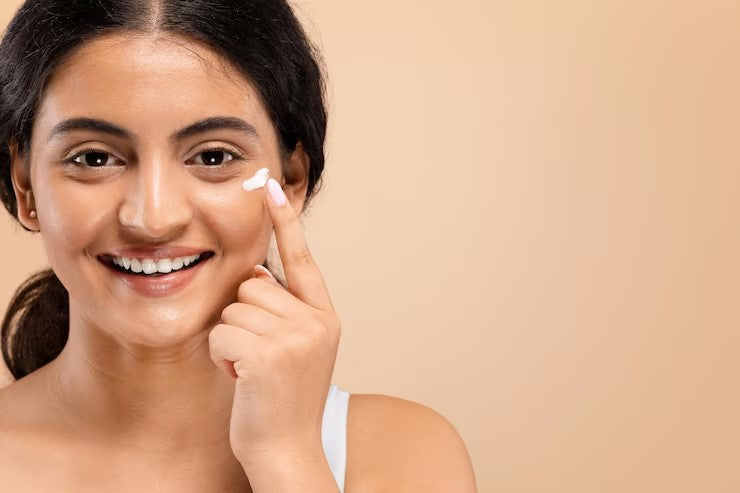 How to Apply Eye Cream for Dark Circles & Puffiness